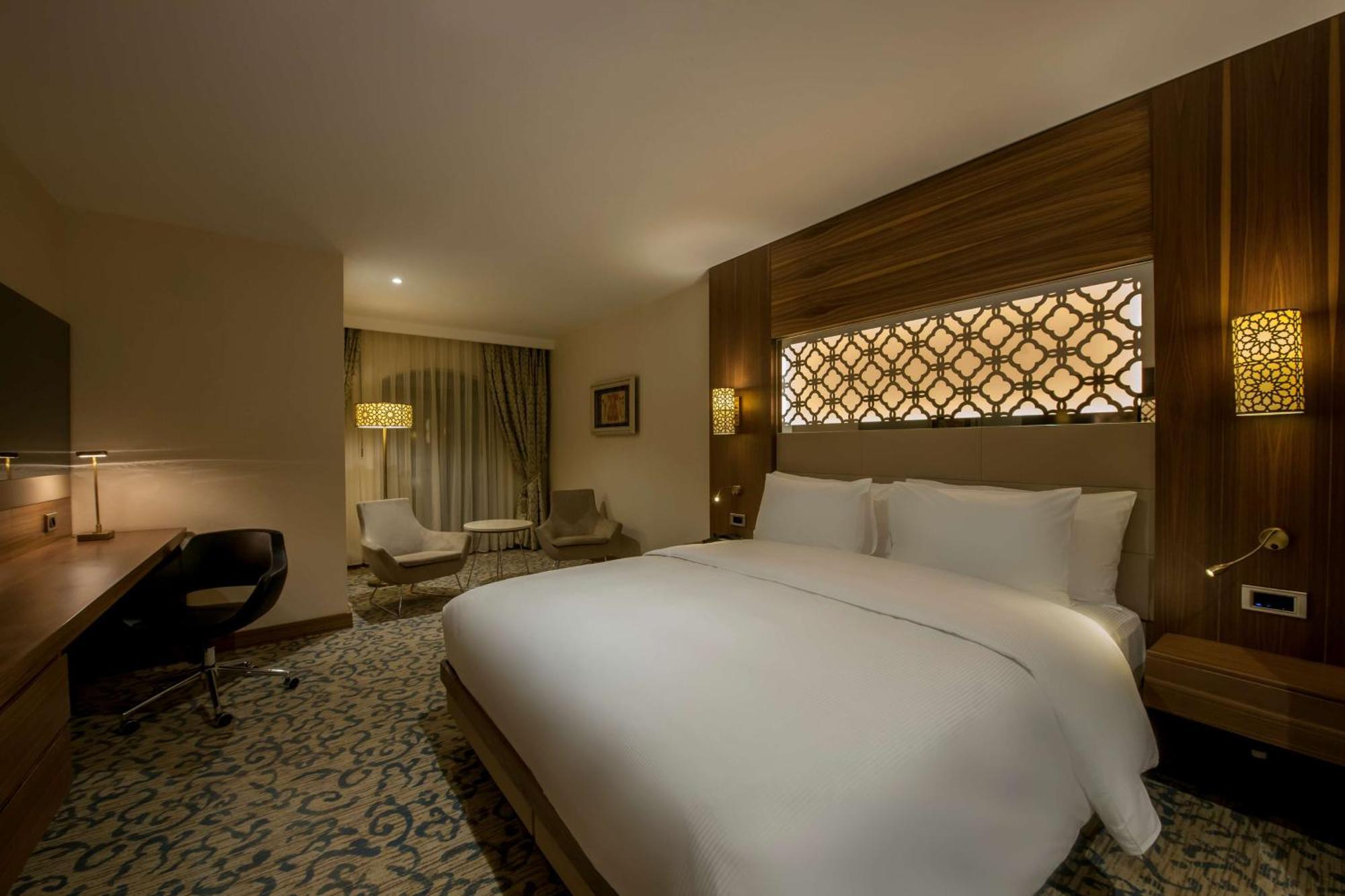 Doubletree By Hilton Elazig Hotel Eksteriør billede